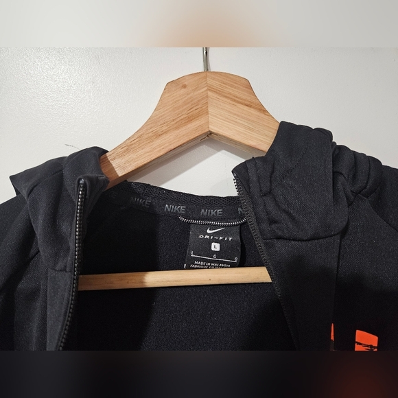 Nike Boys Dri-fit Zipper Hoodie. Black, Size Large. Good Condition. - Picture 8 of 10